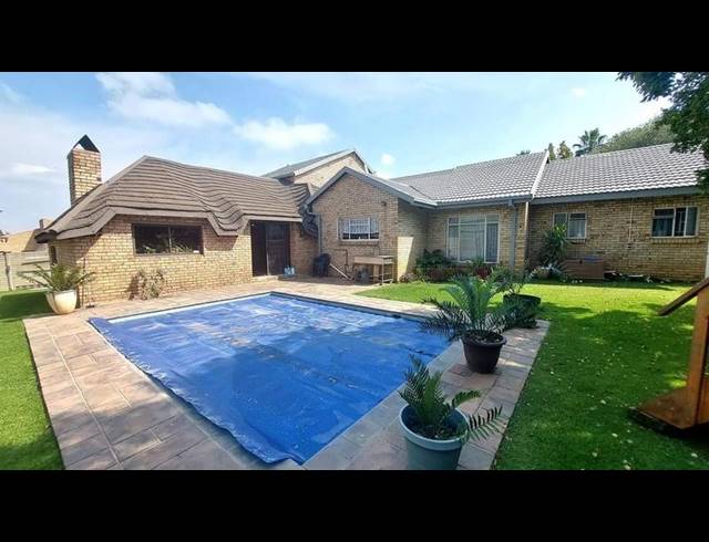 3 BEDROOM HOUSE FOR SALE IN VANDERBIJLPARK SE 4